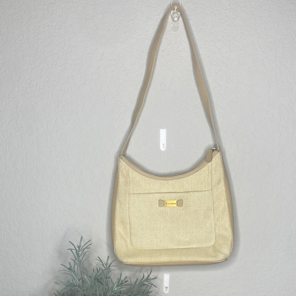 Liz Claiborne Vintage Cream Woven Shoulder Bag